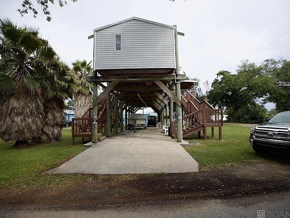 4th image of 225 Chighizola Ln