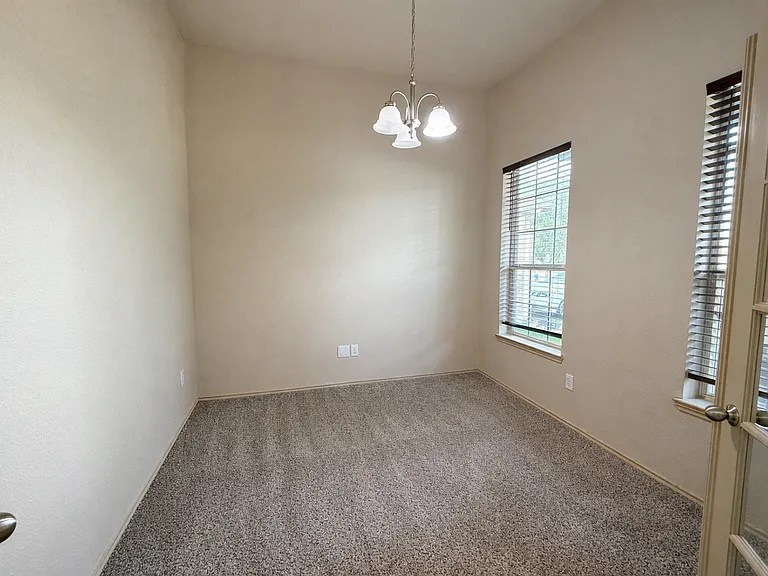 11922 Harristown Dr — Photo 4