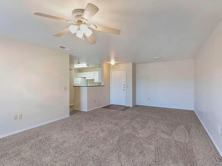 2400 Bolton Boone Dr — Photo 15