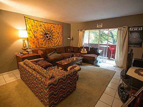 3rd image of 1205 Mariposa Ave APT 303