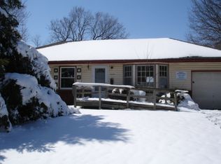 8604 Cambridge Ave, Kansas City, MO 64138