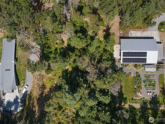 5th image of 4415 West Side Road