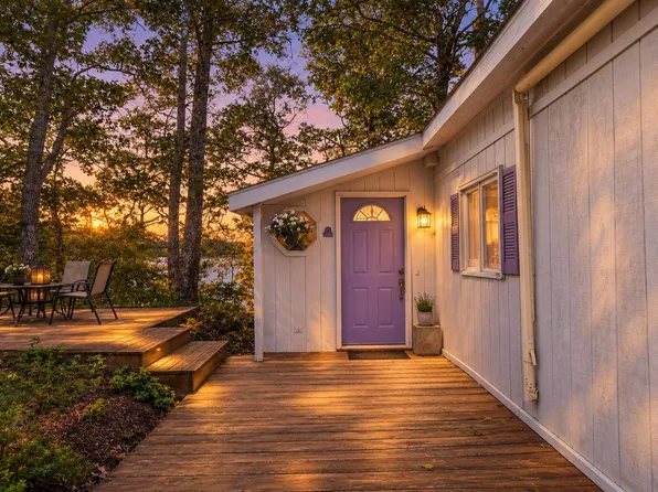 84 Lakewood Drive, Mashpee, MA 02649