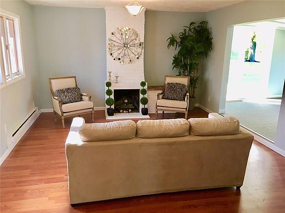 4th image of 4346 N Priscilla Ave