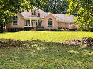 122 White Deerfield Ln, Mount Airy, GA 30563