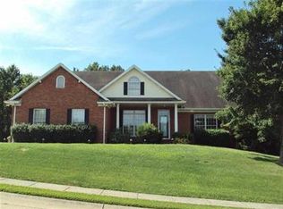 1512 Regents Park Rd, Evansville, IN 47710