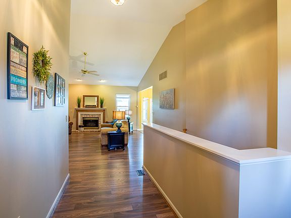 4th image of 2560 Teaberry Ct