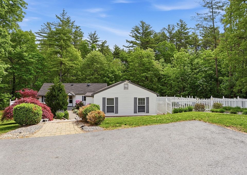1st image of 11 Mount Paul Rd