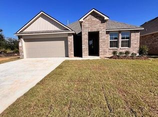 103 Broussard Hill Dr, Broussard, LA 70518