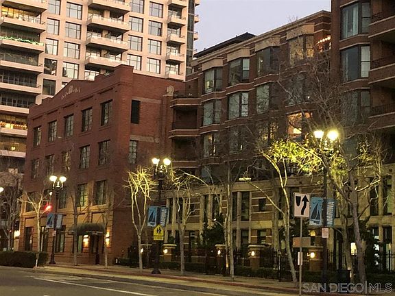 5th image of 500 W Harbor Dr Unit 407