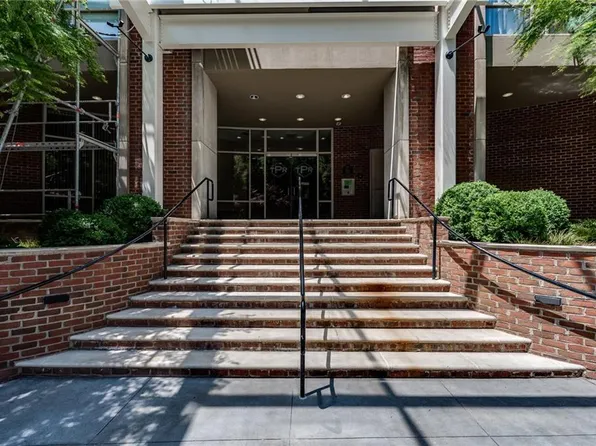 2626 Peachtree Rd NW, Atlanta, GA 30305