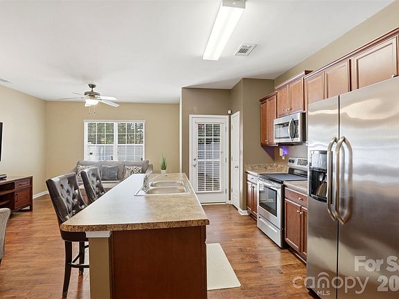5th image of 9040 Bradstreet Commons Way