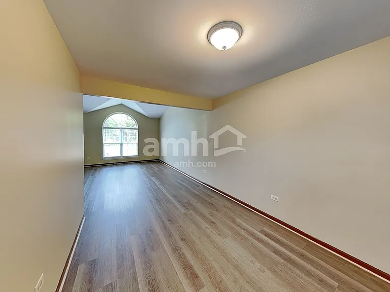 3826 Hennepin Ct — Photo 7