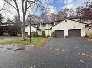 28 Cardinal Ln, Newton, NJ