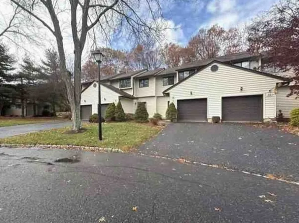 28 Cardinal Ln, Newton, NJ 07860