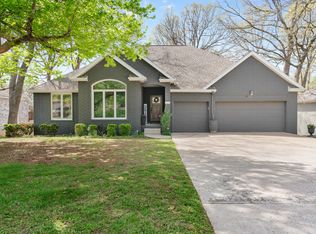 840 E Gaslight Dr, Springfield, MO 65810