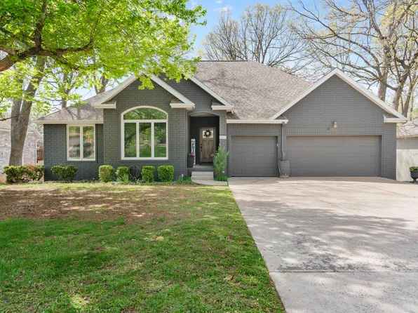 840 E Gaslight Drive, Springfield, MO 65810