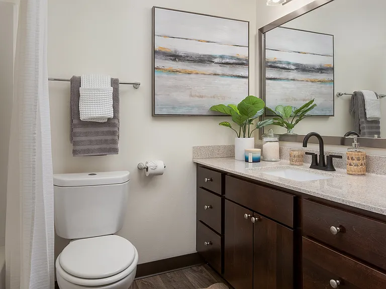 Manchester Oaks Bathroom