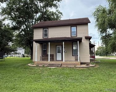 808 W Madison Ave, Altamont, IL, 62411