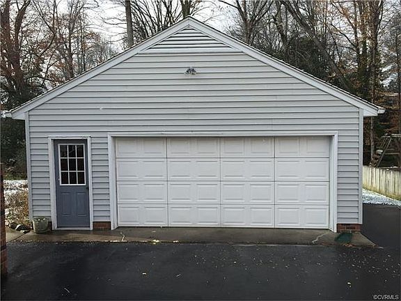 3rd image of 8167 Burnside Ct