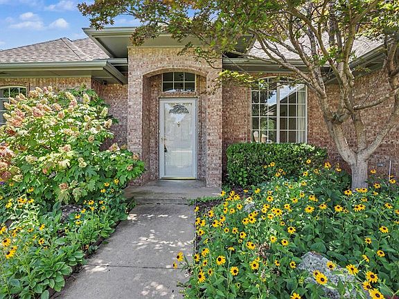3rd image of 4104 Ainsley Ct