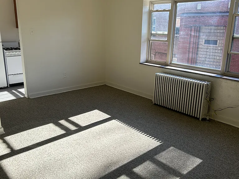 Devonshire Apartments — Photo 6