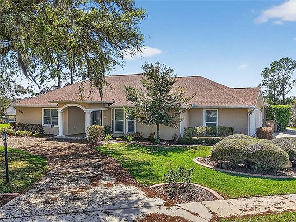 2nd image of 39125 TACOMA DRIVE