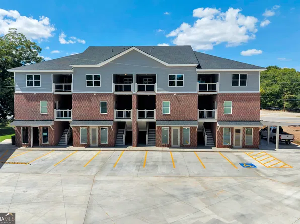 5136 Avery St, Covington, GA