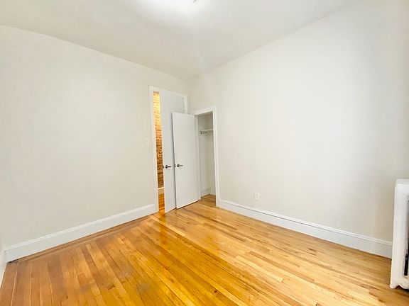 5th image of 3660 Broadway #34