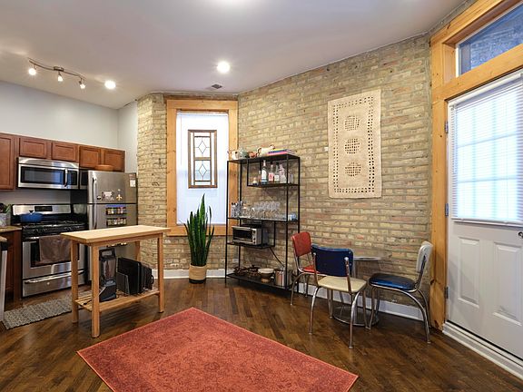 5th image of 2752 W Le Moyne St #2