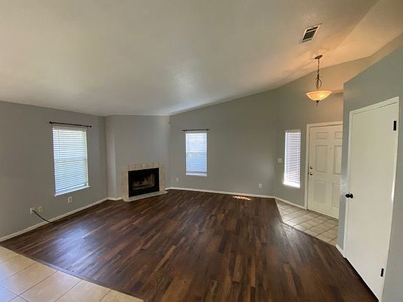 3rd image of 8166 Montreux Way