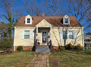 715 Grove Ave, Chase City, VA 23924