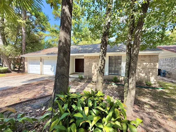 16 Rock Pine Ct, Spring, TX 77381