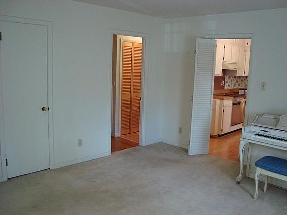 2nd image of 2710 Hill N Dale Dr