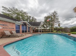 5130 Candlewood Dr, League City, TX 77573