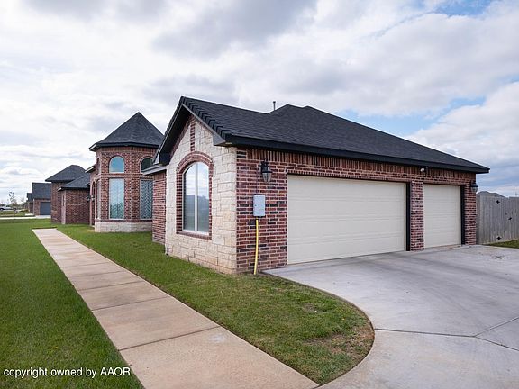4th image of 9152 Strawberry Fields Dr E