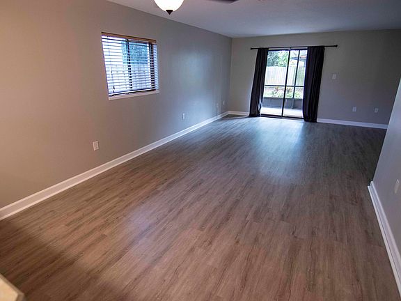 5th image of 277 Monroe Ave #277