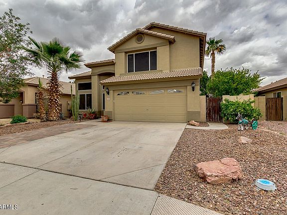 3rd image of 5750 E Grove Cir