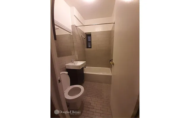 Rented by Douglas Elliman | media 21