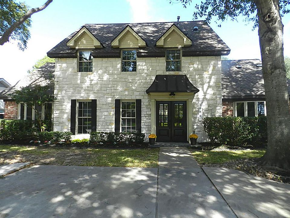 1st image of 15606 Singapore Ln