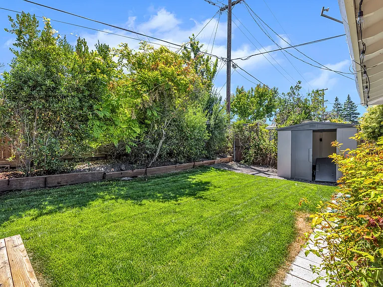761 San Carlos Ave — Photo 32