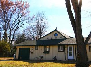 1009 E 134th St, Grandview, MO 64030