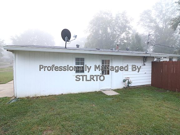 3rd image of 9824 Guthrie Ave