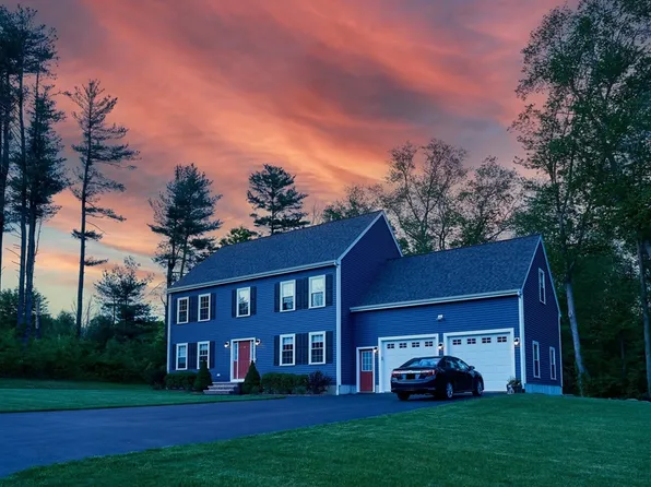 10 Carlton St, Raynham, MA 02767