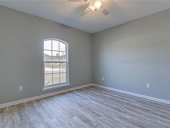 4th image of 97717 Albatross Dr