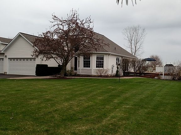 Charming BreakfastNook