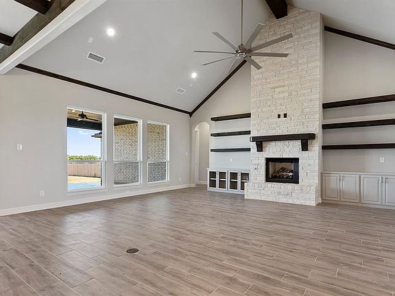 4th image of 9012 Lazy Oaks Dr