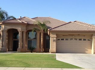 8404 Sterling Grove Ln, Bakersfield, CA 93312