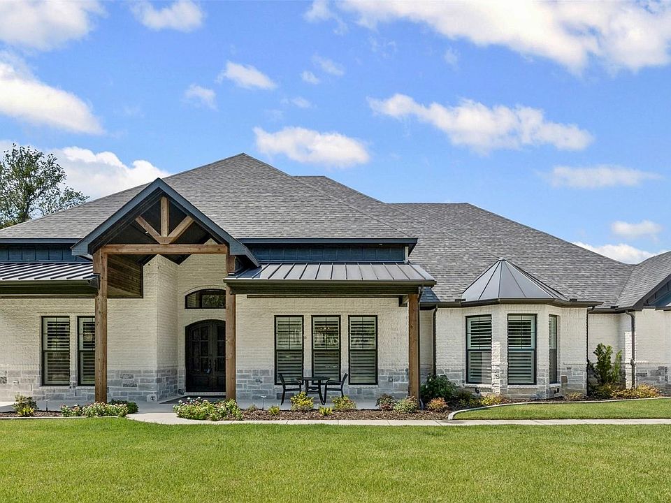 1st image of 185 Tres Vistas Ct