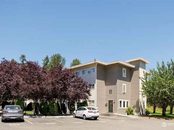 12701 NE 9th Place #D104, Bellevue, WA 98005